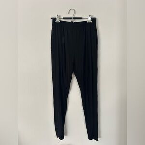 Duck Duck Goose Women’s Lounge Bottoms Small Black